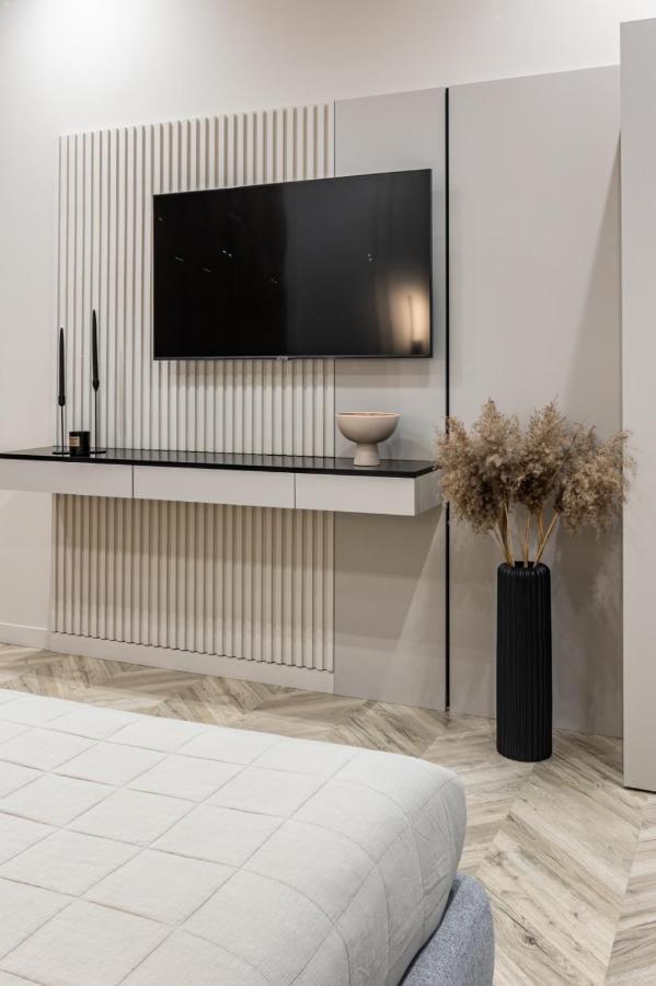 Apartment On Kulisha 28 ลวีฟ ภายนอก รูปภาพ