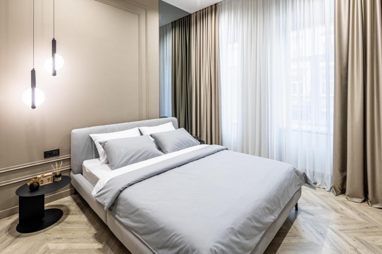 Apartment On Kulisha 28 ลวีฟ ภายนอก รูปภาพ