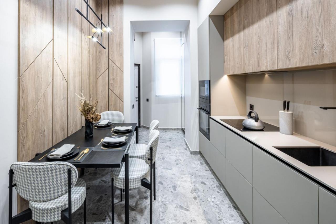 Apartment On Kulisha 28 ลวีฟ ภายนอก รูปภาพ
